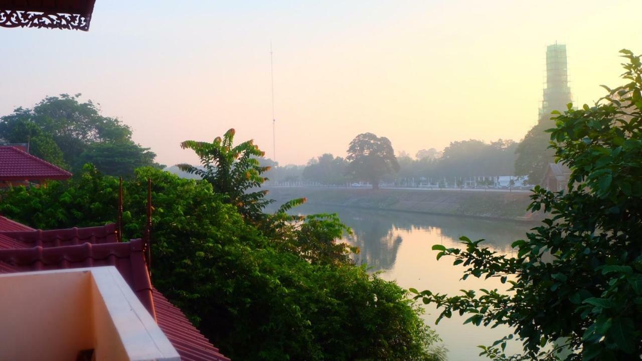 Loy Manee House Bed & Breakfast Phra Nakhon Si Ayutthaya Luaran gambar